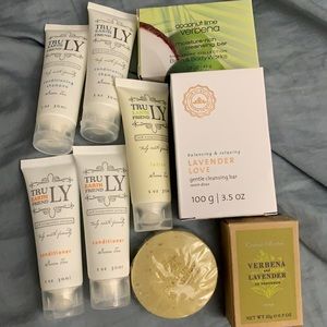 🆕Soaps lovers bundle and shampoo/ conditioner travel sets